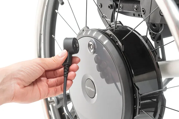 Alber e-motion M25 — ракурс 4