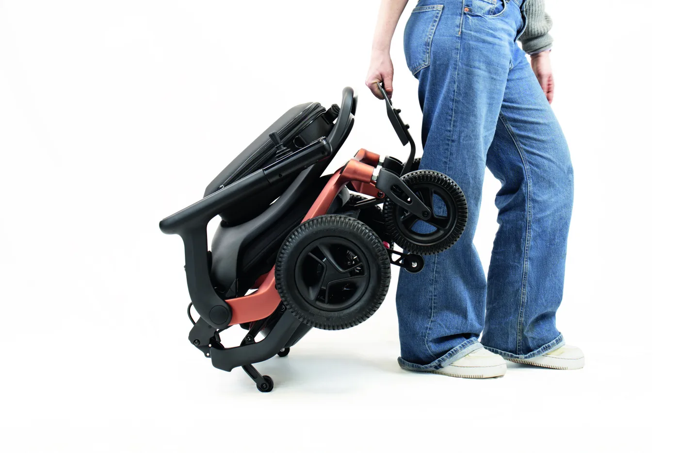 Alber Erivo Carbon R2X — ракурс 2
