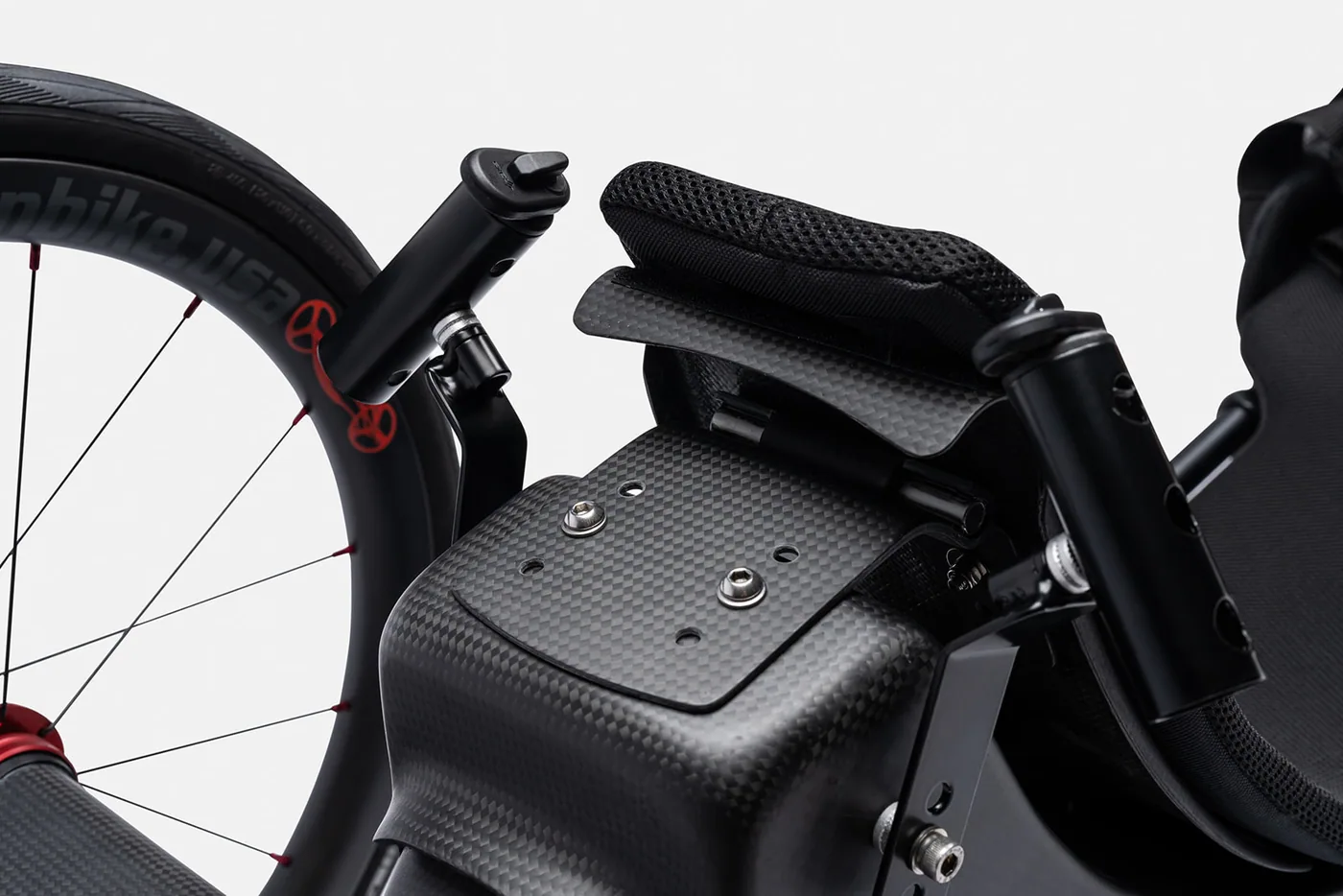 Carbonbike VENTO Handcycle — ракурс 3